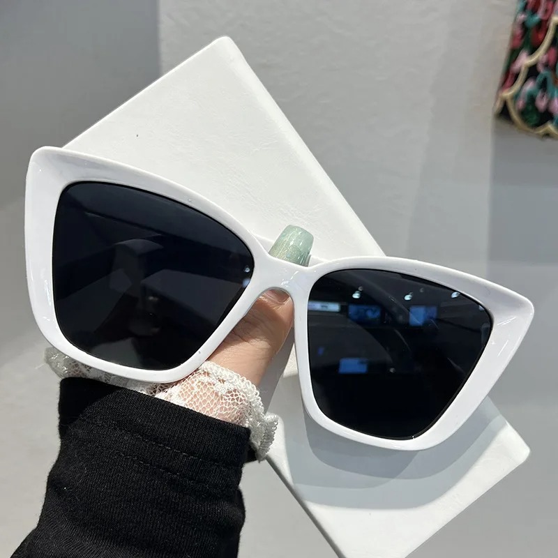 Lunettes de soleil œil de chat - Sunglasses Cat Eye avis et prix